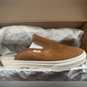 Vans - Brand new with tags, Sherpa Mule SF